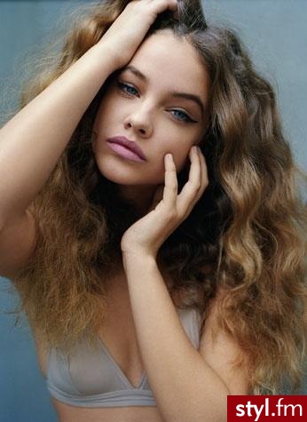 Blond Rozpuszczone Kręcone Na co dzień Długie Fryzury