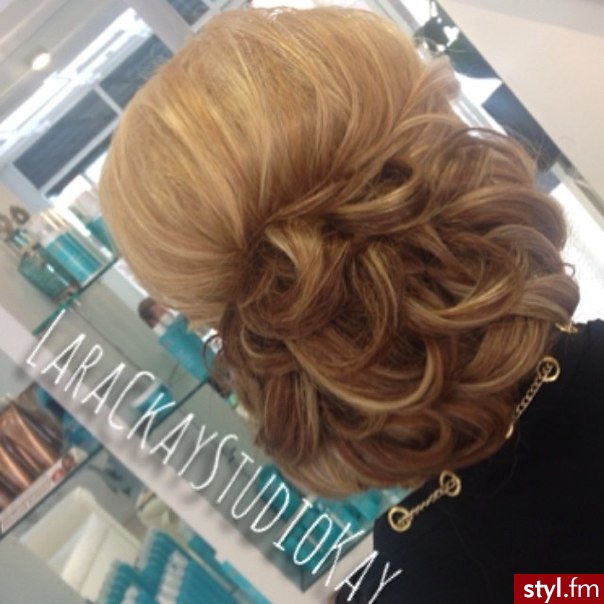 Blond Upięcie Kręcone Ślubne Długie Fryzury