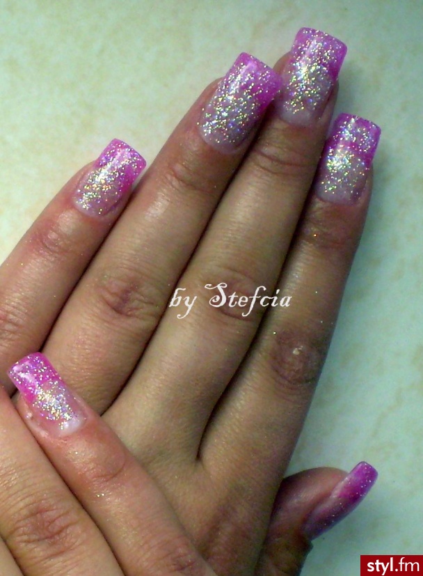 źródło: http://nailsofdreams.blog.onet.pl/ - Paznokcie