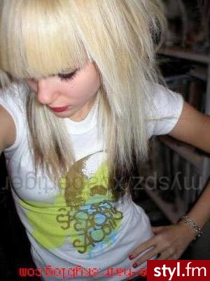 EMO Alternatywne Średnie Fryzury