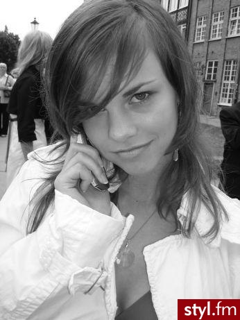 Średnie Fryzury