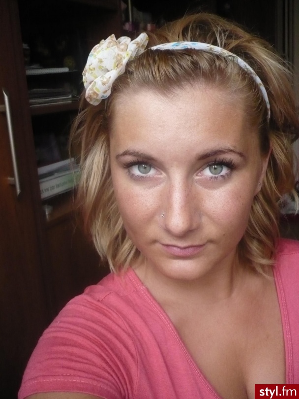 Blond Rozpuszczone Kręcone Na co dzień Średnie Fryzury
