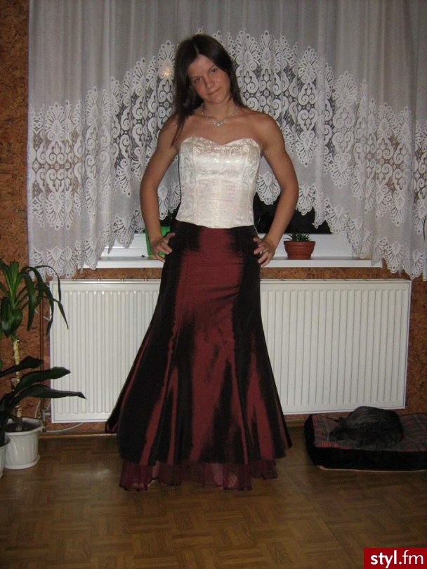 Studniówkowo - Pozostałe Ciuchy Moda