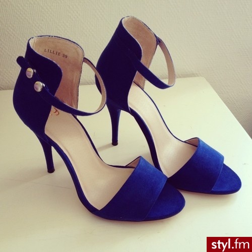 Szpilki Buty Moda