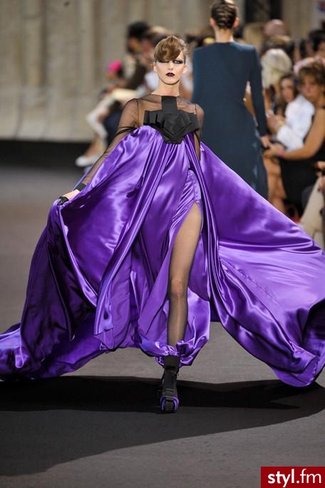 Sukienki Moda