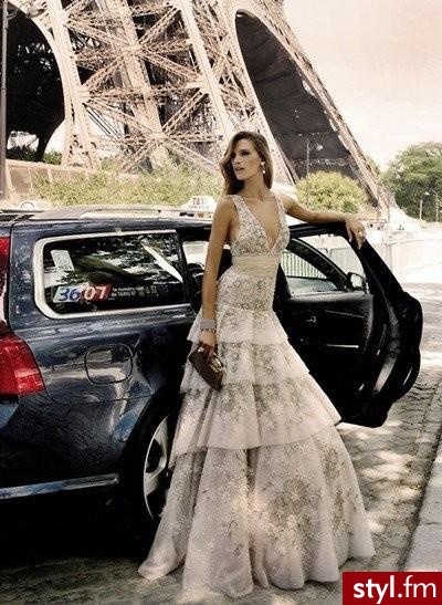 Sukienki Moda