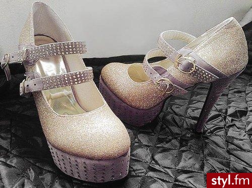 Szpilki Buty Moda