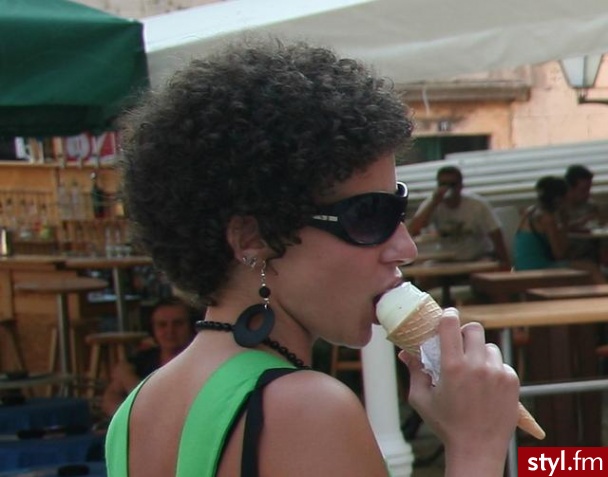 Kręcone Na co dzień Średnie Fryzury
