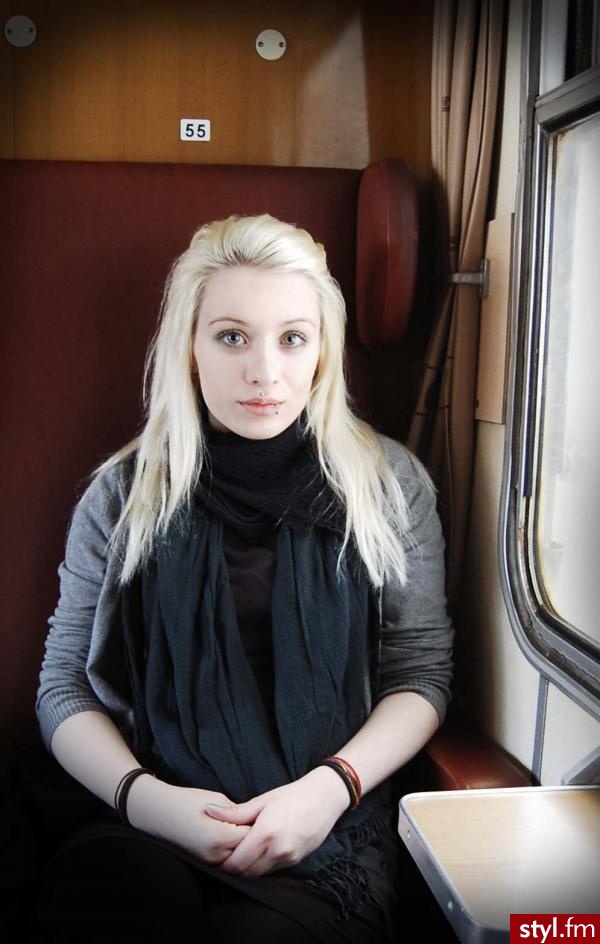 Średnie Fryzury