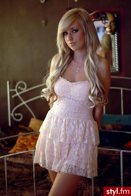 Blond Rozpuszczone Kręcone Na co dzień Długie Fryzury