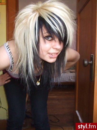 To nie mój fryz! - EMO Alternatywne Średnie Fryzury