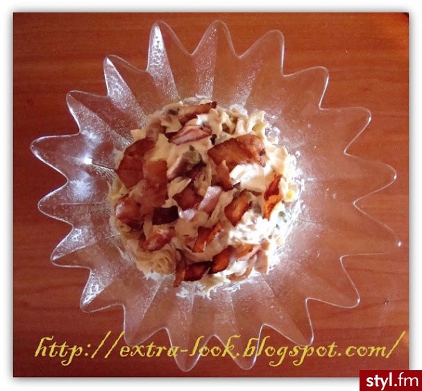 sałatka z chrupiącą szynką. mniam!!
http://extra-look.blogspot.com/ - Kuchnia