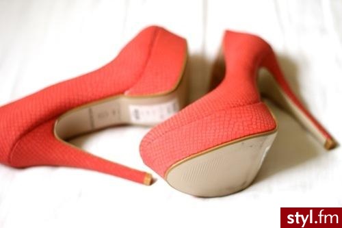 www KLAOUDYNA blogspot com  - Czółenka Buty Moda