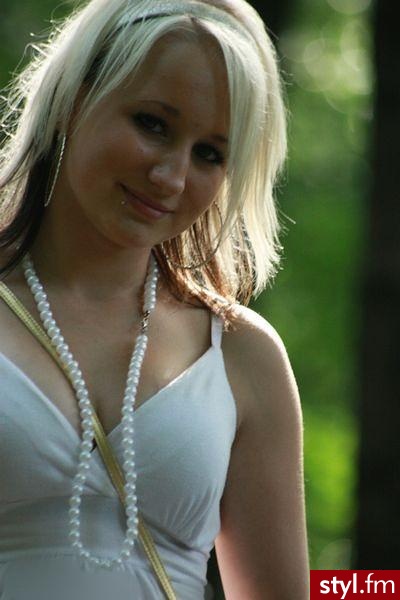 Średnie Fryzury