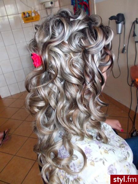 Blond Upięcie Kręcone Wieczorowe Długie Fryzury