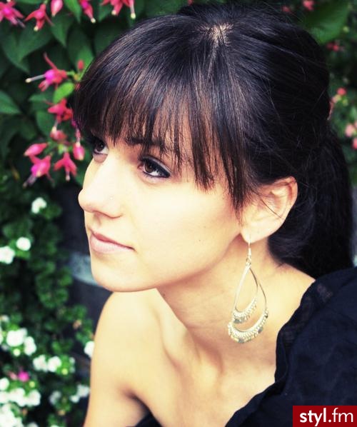 Średnie Fryzury