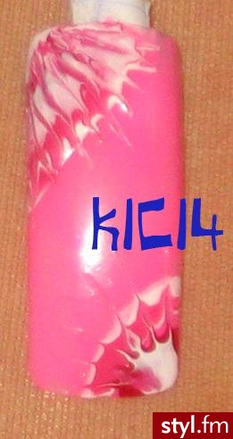 Autor: KiCi4 gwiazdy. Autor: <b>KiCi4</b><br /> również zły podkład i oczywiście skupiłam się na "gwiazdach" ;
) - Paznokcie