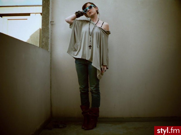 Jeżeli zdjęcie znajduje się już w galerii poproszę o link - Moda uliczna Inne Moda