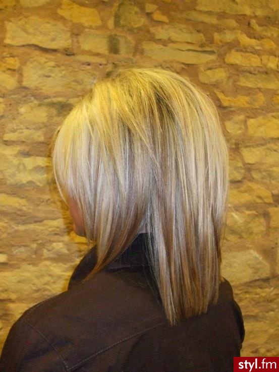 Blond Rozpuszczone Proste Na co dzień Średnie Fryzury