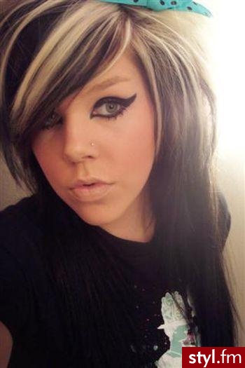 EMO Alternatywne Średnie Fryzury