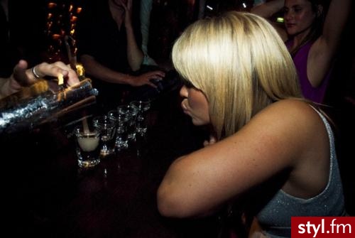 Blond Rozpuszczone Proste Na co dzień Średnie Fryzury