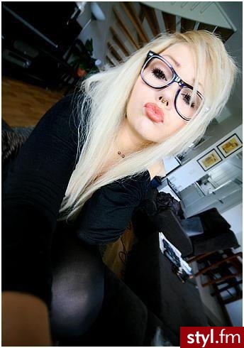 Średnie Fryzury
