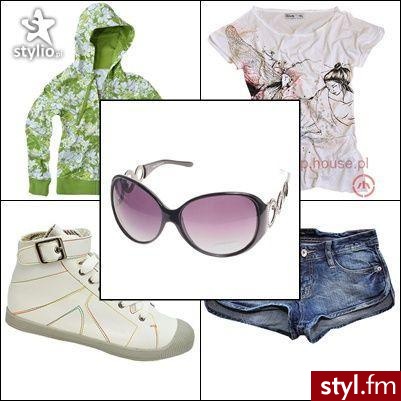 Okulary - Bazarek
Szorty - House
Top - House
Bluza - House
Buty - House - Styler