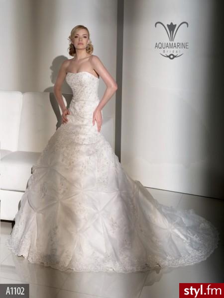 Sukienki Moda
