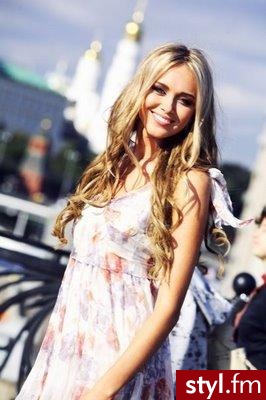 Kręcone Na co dzień Średnie Fryzury