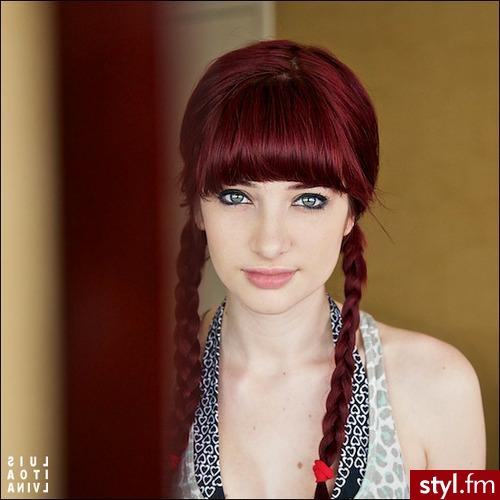 Średnie Fryzury
