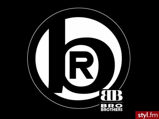  1  https://www.facebook.com/bro.brothers.7?fref=ts
 2  https://www.facebook.com/pages/BROBrothers-Recording-Studio/291065861010528?fref=ts - Tatuaże
