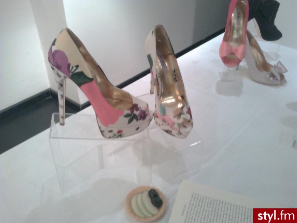 Szpilki Buty Moda