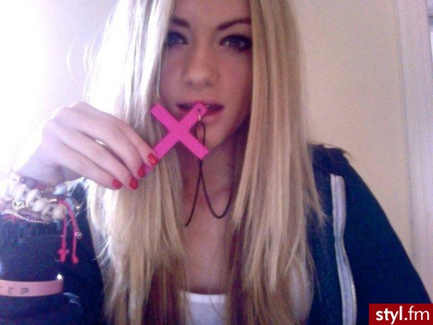 Blond Rozpuszczone Kręcone Na co dzień Średnie Fryzury