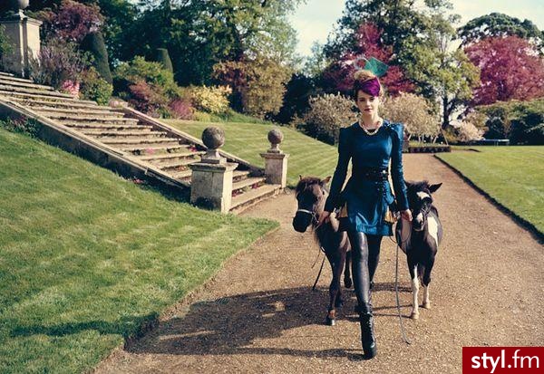 emma watson w sesji zdjęciowej dla  Teen Vogue’a.
Jak wam się podoba? - Pozostałe Ciuchy Moda