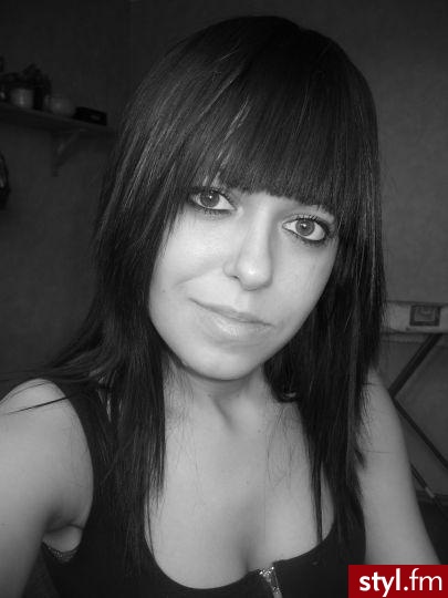 Średnie Fryzury