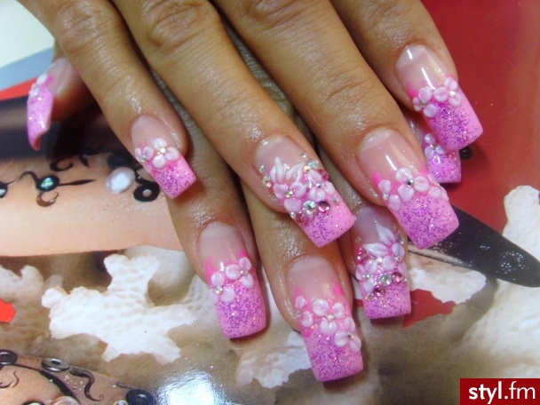 paznokcie wykonała: Joanna Damsz - Instruktor NEW NAILS. SZKOŁA STYLIZACJI PAZNOKCI I SKLEP FIRMOWY NEW NAILS - - ul.Grzybowska 2/1, 00-131 Warszawa tel: +48 22 408 88 61 fax: +48 22 408 88 62 - - szkolenia@new-nails.com www.new-nails.com - Paznokcie