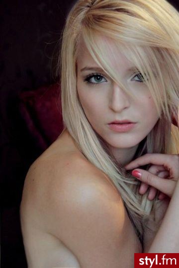 Średnie Fryzury