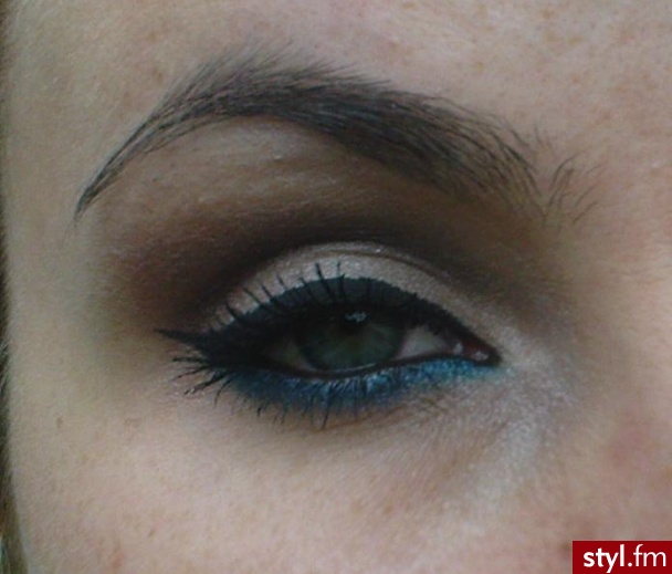 inspirowany: <a href="http://styl.fm/makijaze/dzienne/makijaz1181037.htm" rel="external">http://styl.fm/makijaze/dzienne/makijaz1181037.htm</a> - Dzienne Makijaże