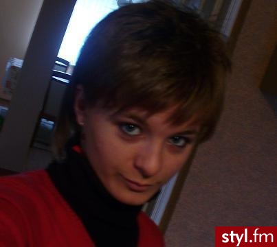 . - Średnie Fryzury