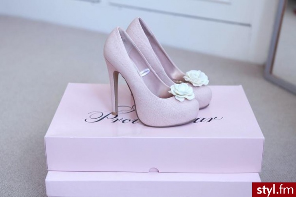 Szpilki Buty Moda