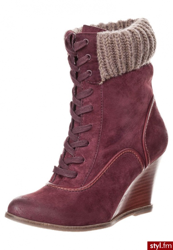 Pier One Botki na koturnie czerwony - Botki Buty Moda