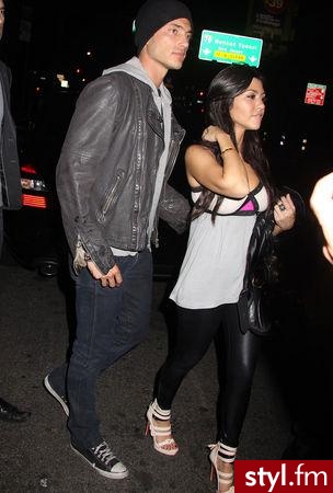 kourtney kardashian - Moda uliczna Inne Moda