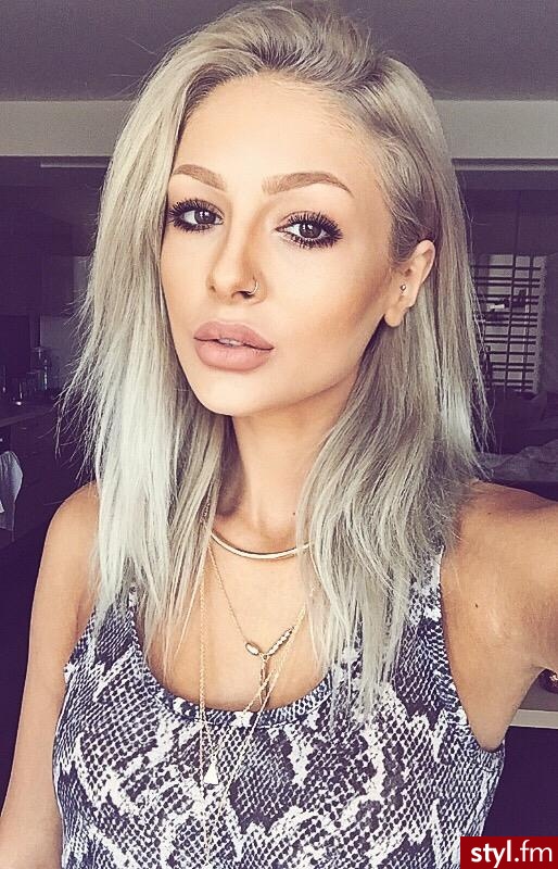 Blond Rozpuszczone Proste Na co dzień Średnie Fryzury
