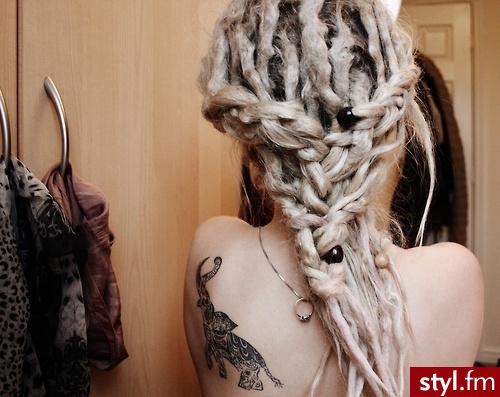 Blond Dredy Alternatywne Długie Fryzury