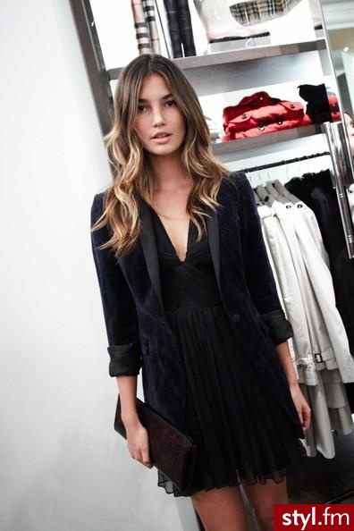 Sukienki Moda