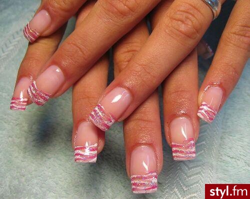Autor: iga4 letnia panterka. Autor: <b>iga4</b><br /> naturalne przedluzenie +zdobienie - Paznokcie