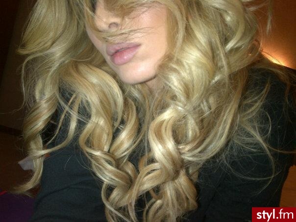 Blond Rozpuszczone Kręcone Na co dzień Długie Fryzury