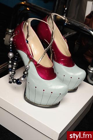 Jeżeli zdjęcie znajduje się już w galerii poproszę o link - Pozostałe Buty Moda