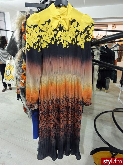 Sukienki Moda