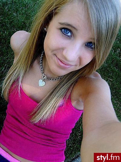 Lexi Cyrus - Średnie Fryzury